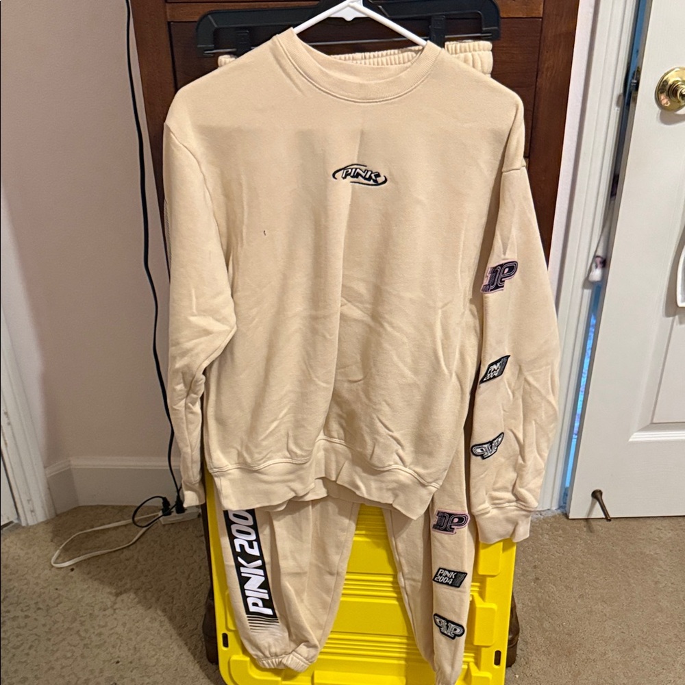 VS Pink racing set